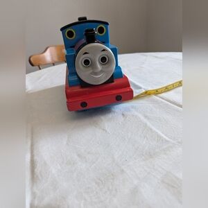 Tomy Thomas The Tank. Motorized. Blue and Red Toy Train. Thomas And Friends.